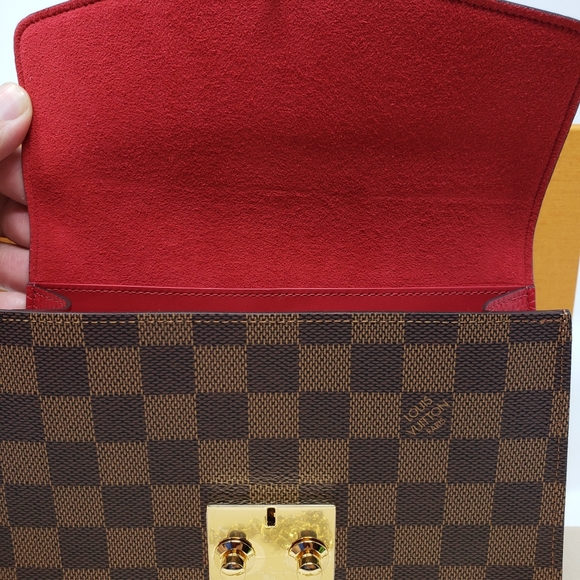 Like New Louis Vuitton Croisette Scarlet Chain Wallet! - Picture 3 of 10